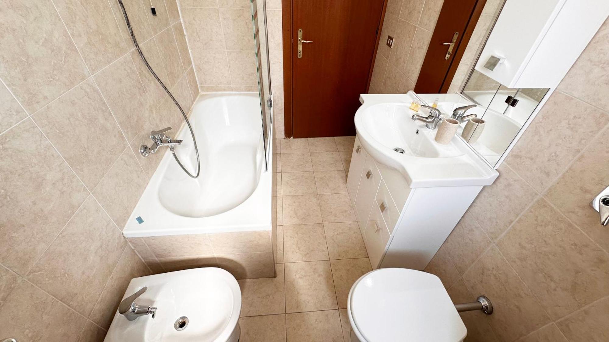 Ihost Apartment - Bergamo 12 Milano Esterno foto