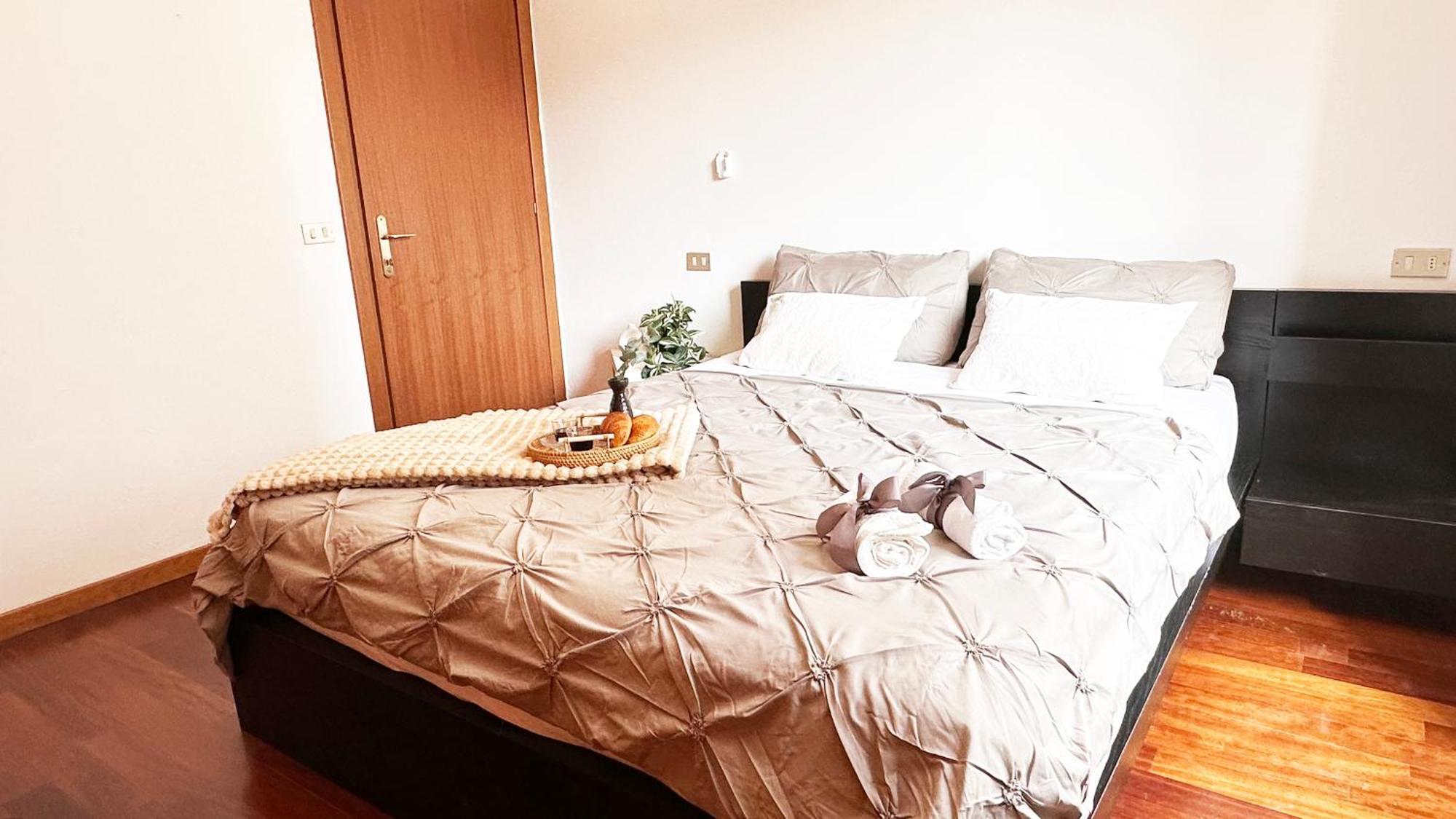 Ihost Apartment - Bergamo 12 Milano Esterno foto
