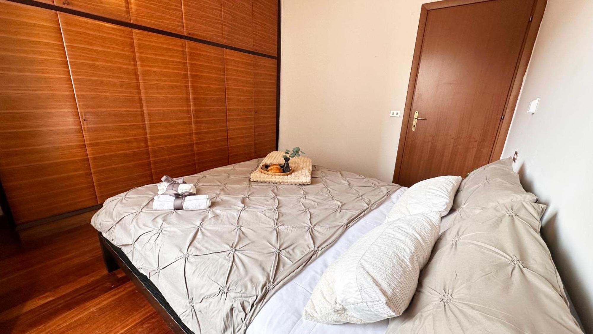Ihost Apartment - Bergamo 12 Milano Esterno foto